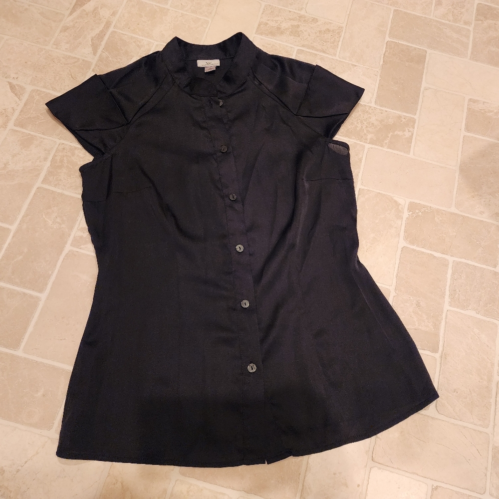 Worthington Women's Black Button-Up Top